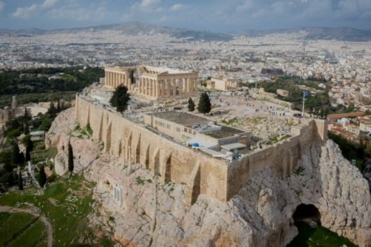 Αυτοψία για τα μεγαθήρια στου Μακρυγιάννη αποφάσισε το ΚΑΣ