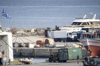 Ναυσιπλοΐα με κερδοφόρα φορτία θανάτου