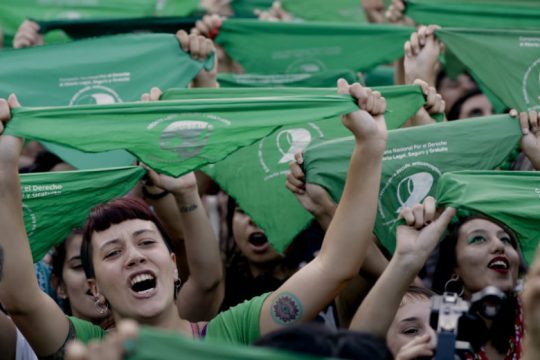 Οργή μετά την καισαρική σε 11χρονο κορίτσι, θύμα βιασμού