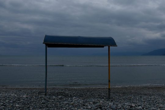 Υποχωρούν οι βροχές, επιμένουν οι βοριάδες