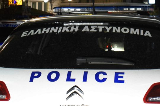 Έπνιξε την 81χρονη μητέρα του και παραδόθηκε στην αστυνομία