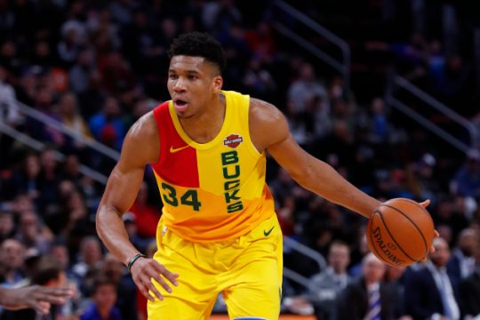 Αντετοκούνμπο: Ο Τσιτσιπάς είναι ο νέος «Greek Freak»