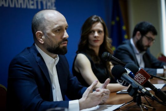 Παράδοση-παραλαβή στο υφυπουργείο Εργασίας