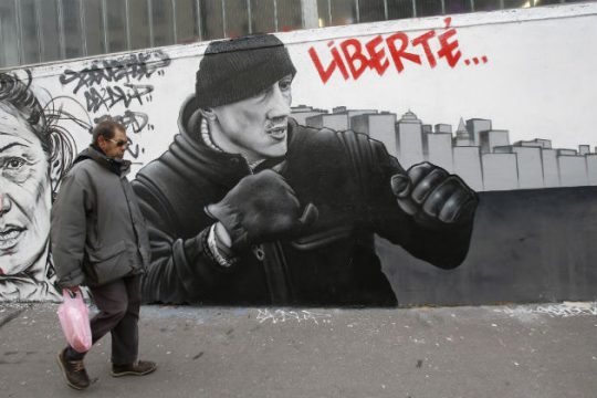 Καταδικάστηκε πρώην μποξέρ που συμμετείχε στα «κίτρινα γιλέκα»