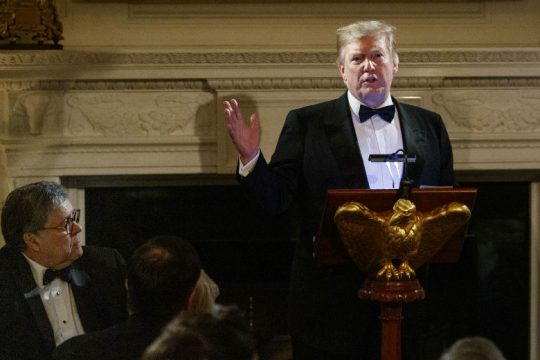 Μήνυση κατά Τραμπ για σεξουαλική παρενόχληση