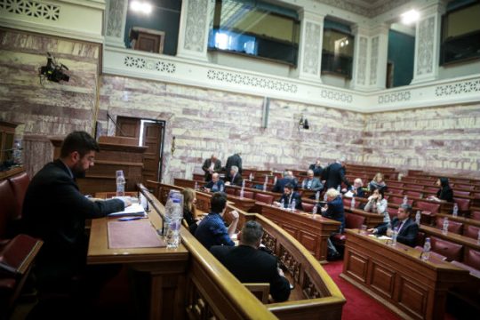 Κόντρα Καλογήρου – Βορίδη στην Επιτροπή της Βουλής