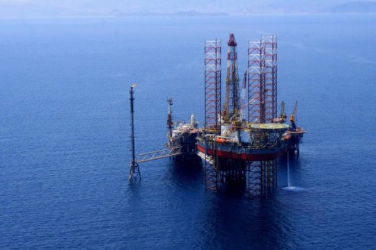 Η «εθνική ευκαιρία» των γεωτρήσεων που έγινε… εθνική απώλεια πλούτου