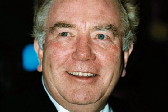 Albert Finney: No se puede vivir sin amar…