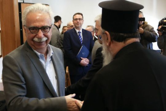 Η Ιερά Σύνοδος θα αποφασίσει για τις σχέσεις Εκκλησίας – Πολιτείας