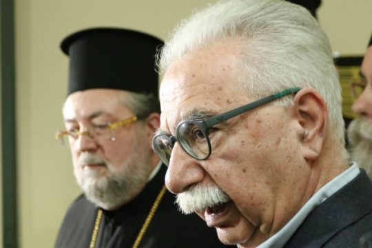 «Κενό πληροφόρησης στη συμφωνία με την Εκκλησία»