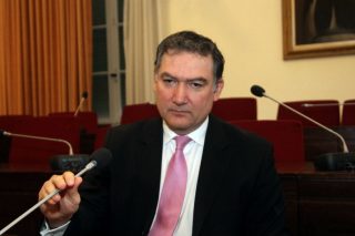 Απαλλάσσουν για τρίτη φορά τον Γεωργίου