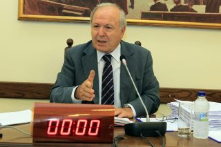 Περιφέρεια Κρήτης: Τελικά στηρίζει τον ανιψιό του