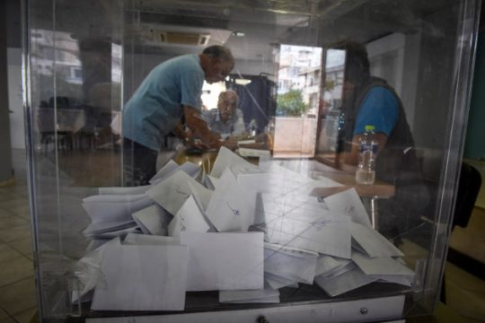 Νικολόπουλος και Καπερνάρος για δήμαρχοι