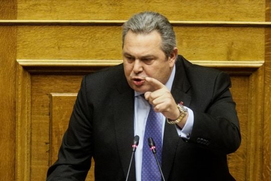Ολομέτωπος κατά Τσίπρα