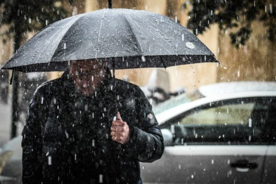 Καταιγίδες στα κεντρικά και νότια