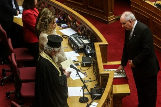 Ορκίστηκε βουλευτής και στηρίζει την κυβέρνηση ο Κουίκ
