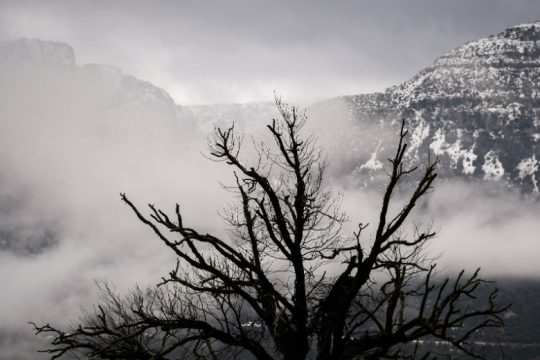 Πέφτει δέκα βαθμούς η θερμοκρασία το Σαββατοκύριακο