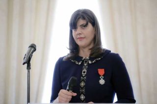 Ο «πρωθυπουργός του παρασκηνίου» εκδικείται τη αδιάφθορη εισαγγελέα
