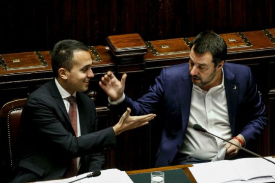 Ψηφοφορία από τα Πέντε Αστέρια για την άρση ασυλίας του Σαλβίνι