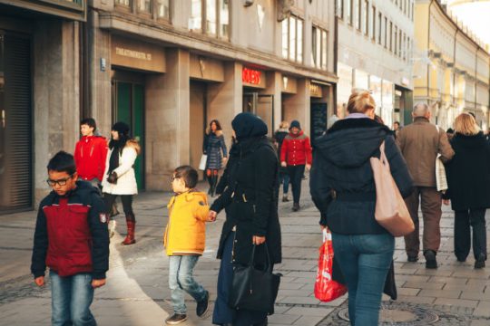 260.000 μετανάστες θα χρειαστεί η Γερμανία μέχρι το 2060