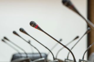 Το προοδευτικό μέτωπο είναι εδώ