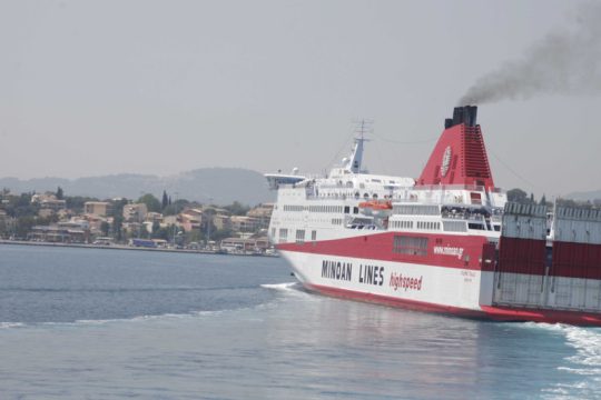 Το πρώτο ελληνικό πλοίο με νέο σύστημα καθαρισμού καυσαερίων