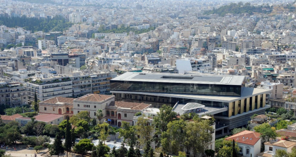 Χιλιάδες πολίτες εκπέμπουν SOS για τα 10ώροφα στου Μακρυγιάννη