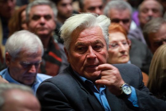 Παράταση στην… παραίτηση