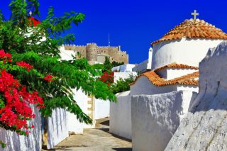 ΣΕΤΚΕ: Απειλή για τουρισμό και κοινωνία το Airbnb