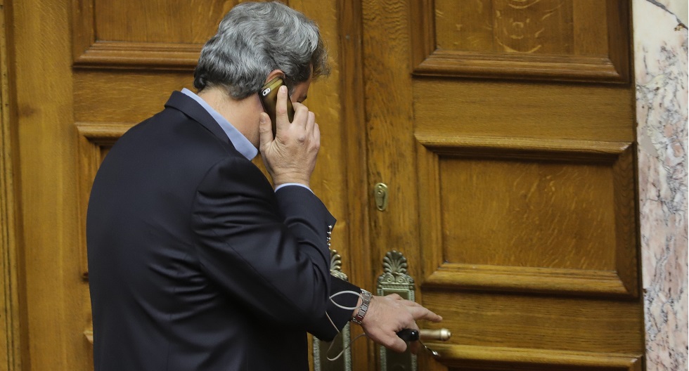 Η Εισαγγελία ερευνά το επίμαχο τηλεφώνημα