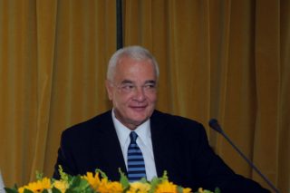 Ευτυχώς ο Πρετεντέρης μάς κατηγορεί