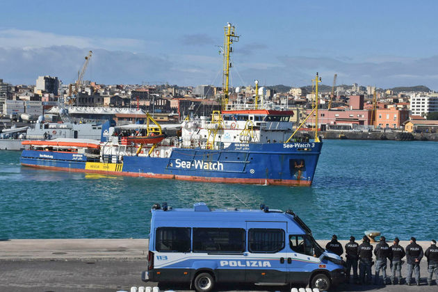 «Μαθήματα» πολιτικού αμοραλισμού
