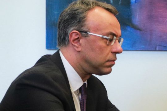 Κόντρα ΥΠ.ΟΙΚ. με Σταϊκούρα για την έκθεση της Κομισιόν
