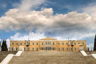 Υπηρέτες του «παρα–»