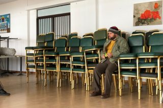 «Ξέρουμε τους λόγους που σε κρατάνε μακριά μας»