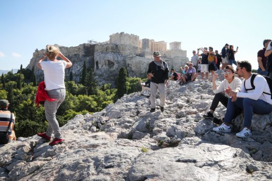ΤτΕ: Ξεπέρασαν τα 30 εκατομμύρια οι τουρίστες το 2018