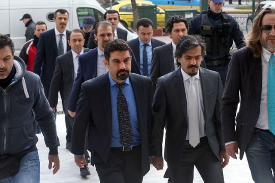 Τι πας και σκαλίζεις τώρα…
