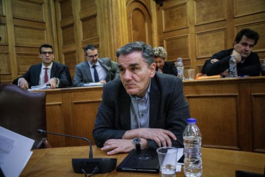 Σοβαρότητα για τα θέματα των τραπεζών ζήτησε ο Τσακαλώτος
