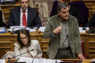 «Αντιμετωπίστε με σοβαρότητα τις τράπεζες»