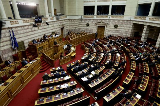 Το δρόμο προς τη Βουλή παίρνει πολυνομοσχέδιο – σκούπα του υπ. Εσωτερικών
