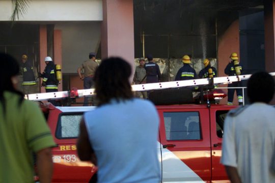 Δέκα νεκροί από φωτιά σε ποδοσφαιρικό σύλλογο του Ρίο