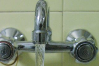Χωρίς νερό εδώ και 3 εβδομάδες τα Δικαστικά Μαραθώνα