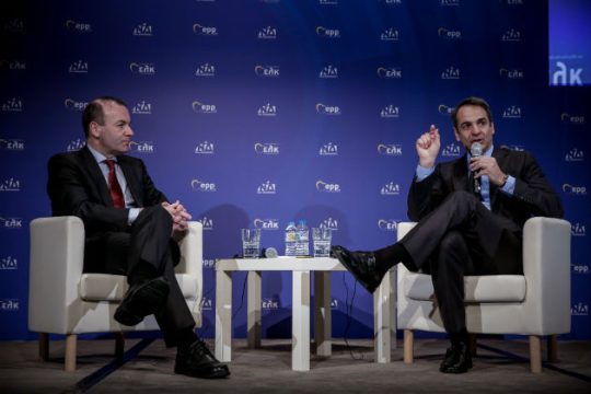 Κοινή επίθεση Βέμπερ – Μητσοτάκη στον Τσίπρα