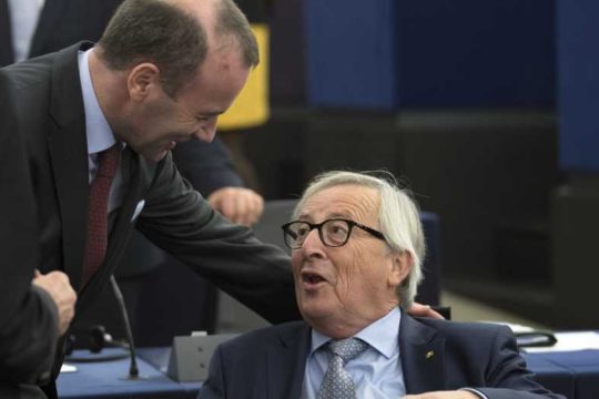 Κομισιόν και Βέμπερ «μαστιγώνουν» τον Ορμπαν