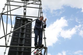 Ο Χουάν Γουαϊδό στα… κάγκελα!