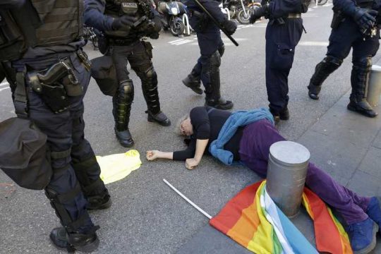 Το… ξύλο χρόνια δεν κοιτά