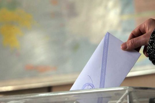 Το «σπάσιμο» των δήμων επέφερε ρωγμές στη Ν.Δ