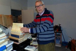 Το όραμα ενός αστέγου για ένα βιβλιοπωλείο και η αλληλεγγύη του κόσμου