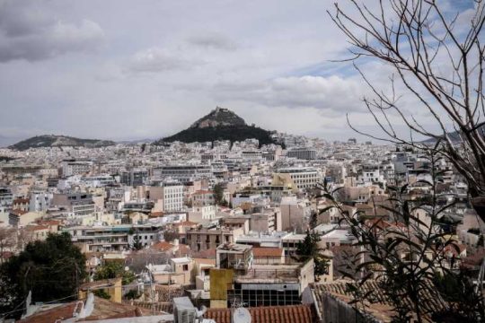 «Ψαλίδι» στα γενναιόδωρα κριτήρια περιουσίας