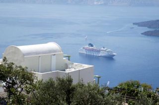Κρίσιμη η αναβάθμιση των υποδομών στη Σαντορίνη